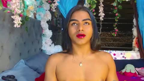 Snapshot of karly_coffe chatting on October 7, 2025, 10:01 am KARLY.  online show from October 7, 2025, 10:01 am