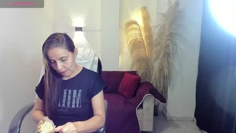KARLYE online show from June 12, 2026, 2:21 am