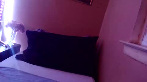 Karlykox online show from March 22, 2026, 5:44 am