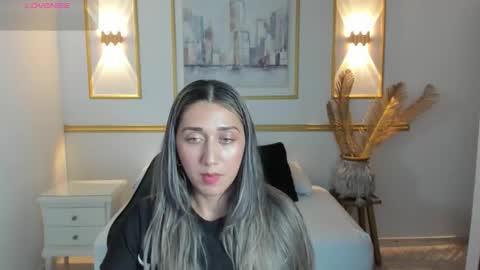 karlyy_ online show from January 8, 2026, 7:27 pm