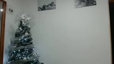 karol28g online show from December 3, 2024, 12:13 am