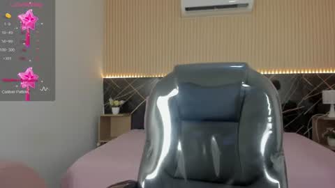 Snapshot of karol_cortes chatting on June 24, 2026, 12:15 pm karol_cortes online show from June 24, 2026, 12:15 pm