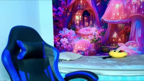 Snapshot of karol_naughty chatting on September 29, 2025, 10:53 am online show from September 29, 2025, 10:53 am