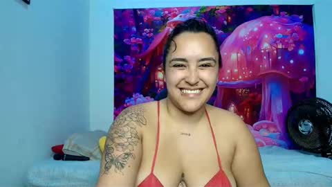 Snapshot of karol_naughty chatting on October 29, 2025, 12:40 pm online show from October 29, 2025, 12:40 pm