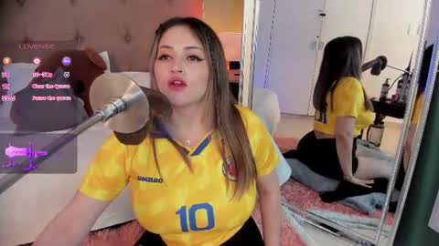 KAROL  online show from June 18, 2026, 3:29 am