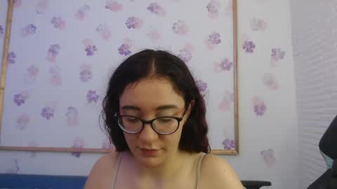 Karol online show from May 3, 2026, 1:28 pm