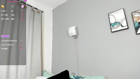 karol_w10 online show from September 25, 2025, 7:39 pm