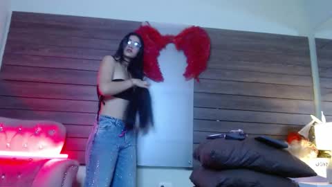 karol_yesenia online show from October 21, 2025, 2:40 pm