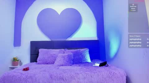 katalina online show from December 23, 2025, 2:20 am