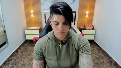 Karol and Luna online show from May 4, 2026, 7:21 pm