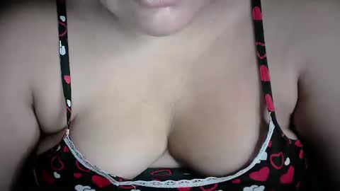 karolbb online show from December 17, 2024, 10:55 am