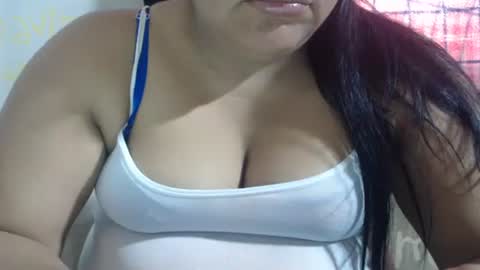 karolbb online show from December 28, 2024, 12:24 pm