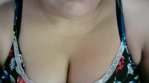karolbb online show from February 24, 2025, 11:10 am