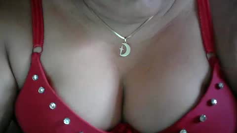 karolbb online show from March 1, 2025, 10:21 pm