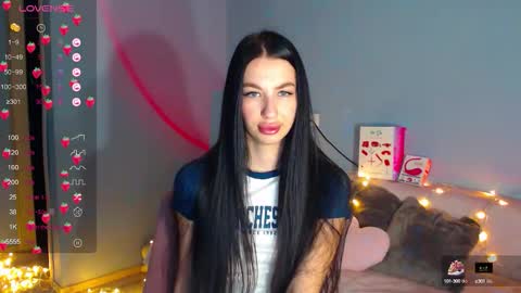 Kira online show from September 13, 2025, 2:22 am