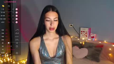 Kira online show from June 22, 2026, 2:02 am
