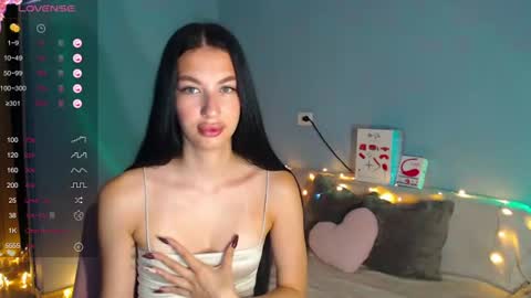 Kira online show from June 30, 2026, 2:01 am