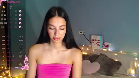 Kira online show from July 4, 2026, 2:18 am