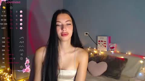 Kira online show from July 9, 2026, 2:04 am