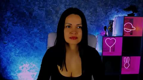 Karolina online show from March 4, 2026, 12:11 pm