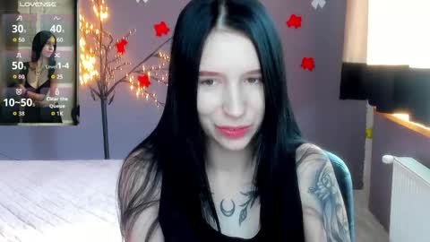Karolina online show from April 12, 2026, 5:23 am