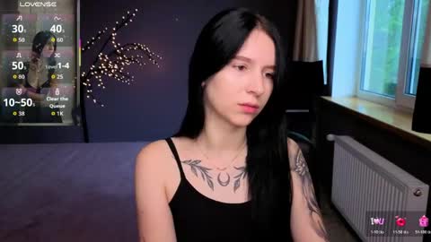 Karolina online show from May 11, 2026, 5:35 am