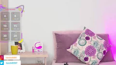 karolinahill online show from October 20, 2025, 3:34 pm