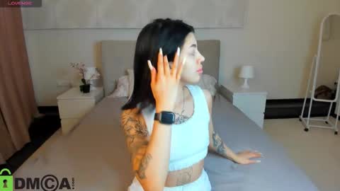 Karolina online show from January 19, 2026, 5:55 am