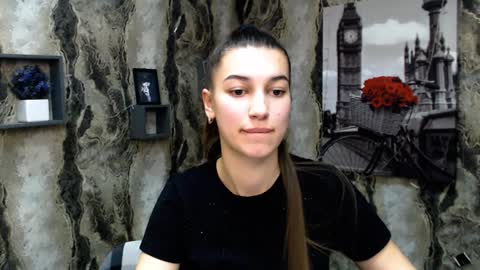 Snapshot of karolinamex_ chatting on February 7, 2025, 1:32 pm Karolina online show from February 7, 2025, 1:32 pm
