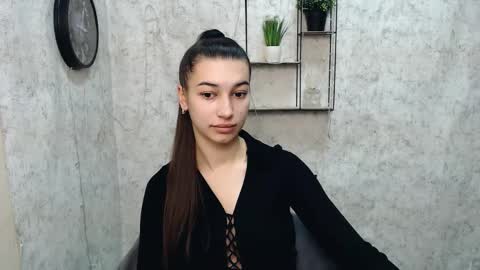 Snapshot of karolinamex_ chatting on February 9, 2025, 6:54 am Karolina online show from February 9, 2025, 6:54 am