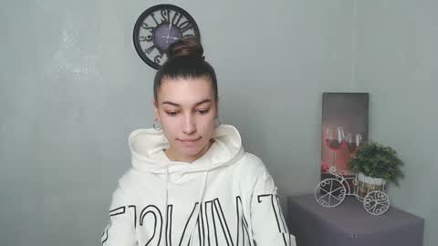 Snapshot of karolinamex_ chatting on February 23, 2025, 7:00 am Karolina online show from February 23, 2025, 7:00 am