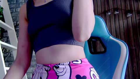 karoline121 online show from February 21, 2025, 2:38 pm
