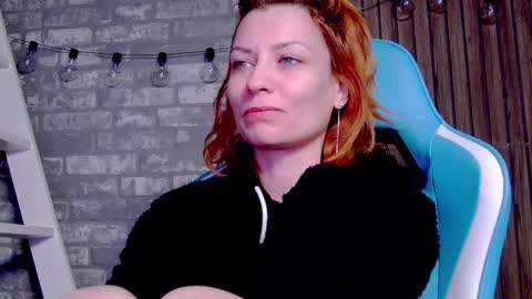 karoline121 online show from February 23, 2025, 4:28 am