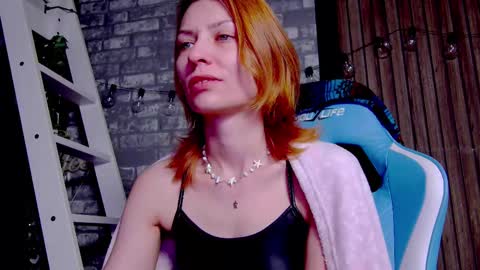 karoline121 online show from February 28, 2025, 4:10 am