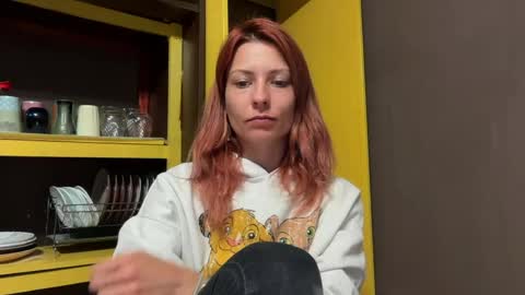 karoline121 online show from June 4, 2026, 6:14 pm