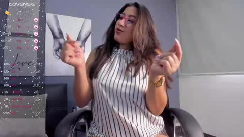 Karoline  online show from September 15, 2025, 12:38 pm