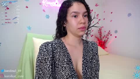 Karolina 3 online show from December 27, 2024, 9:54 pm