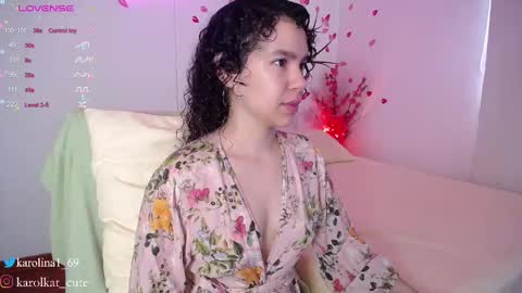 Karolina 3 online show from March 9, 2025, 2:10 pm