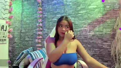 Snapshot of karoll__sex chatting on October 2, 2025, 2:02 pm KAROLL online show from October 2, 2025, 2:02 pm