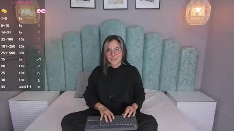 Karol Santos online show from December 24, 2024, 4:44 am