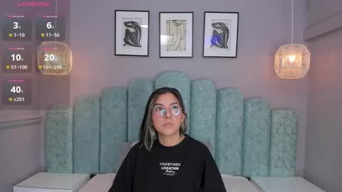 Karol Santos online show from March 9, 2025, 3:22 am