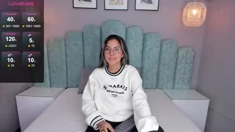 Karol Santos online show from March 11, 2025, 9:56 am
