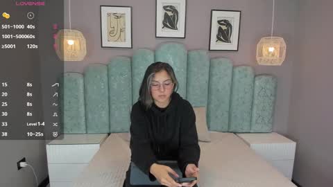 Karol Santos online show from September 9, 2025, 4:12 am