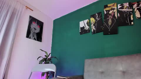 Snapshot of karolsweet_ chatting on December 13, 2024, 2:38 pm KarolSweet online show from December 13, 2024, 2:38 pm