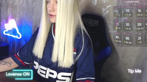 Caroline Fox online show from April 1, 2026, 9:43 am