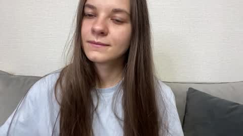 Lia online show from May 18, 2026, 4:02 pm