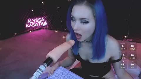 ALYSSA                online show from December 14, 2025, 4:01 pm
