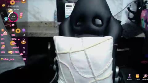 Snapshot of kashvi_ chatting on October 23, 2025, 1:43 pm kasvhi online show from October 23, 2025, 1:43 pm