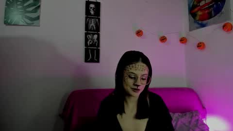 Snapshot of kassandra_james chatting on October 24, 2025, 12:01 pm kassandra james online show from October 24, 2025, 12:01 pm