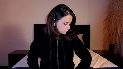 kassandra james online show from May 13, 2026, 11:18 am